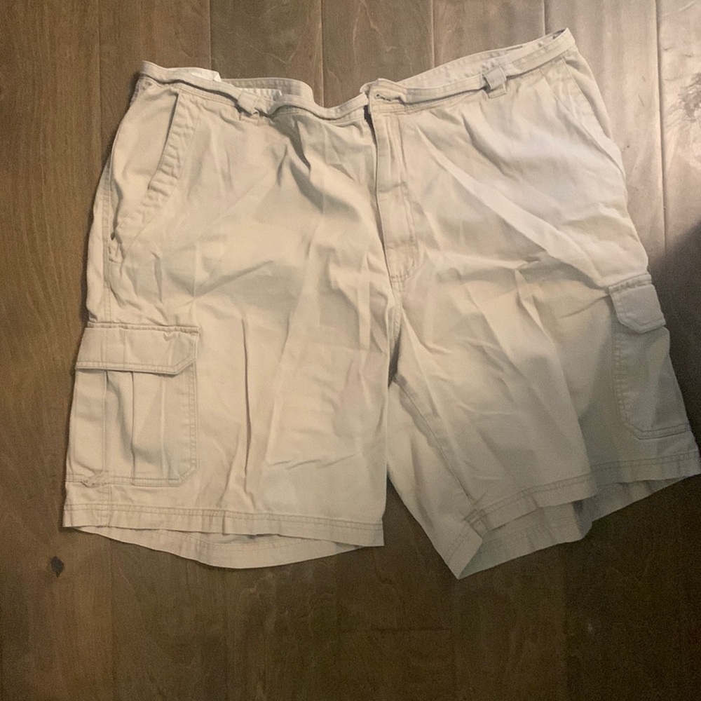 Men’s Columbia Size 40 Cargo Shorts